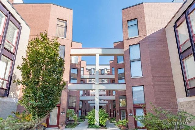 222 S Racine Ave. #48, Chicago, IL 60607
