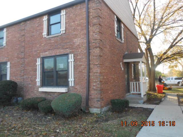 440 East Ave. #8, La Grange, IL 60525