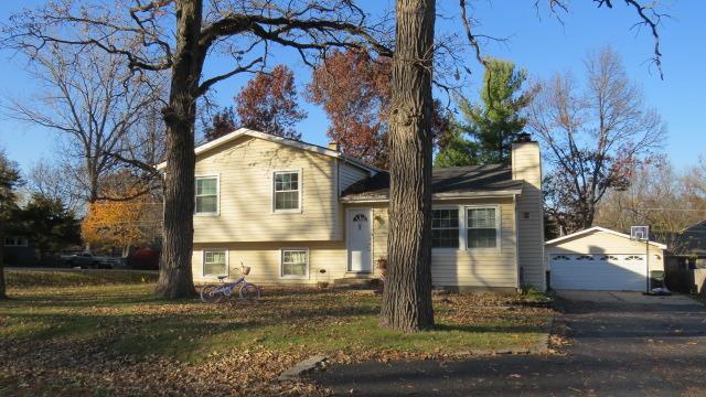 1908 W Oakleaf Dr., Mchenry, IL 60051