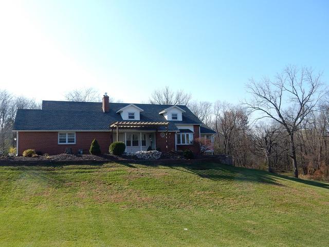 4141 Hononegah Rd., Roscoe, IL 61073