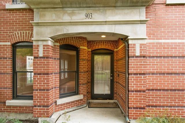 903 W College Pkwy., Chicago, IL 60608