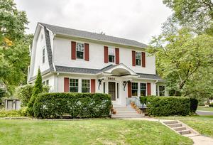 5602 Hillcrest Rd., Downers Grove, IL 60516