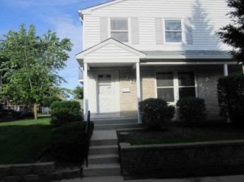 540 Manor Cir. #45, Schaumburg, IL 60194
