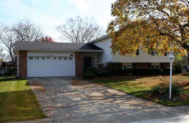 1945 Brentwood Ln., Wheaton, IL 60189