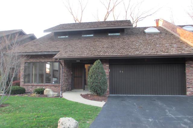 35 Lucas Dr., Palos Hills, IL 60465