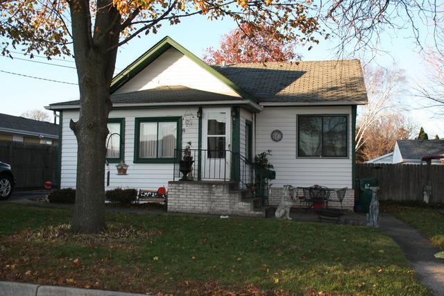 611 North St., Geneva, IL 60134