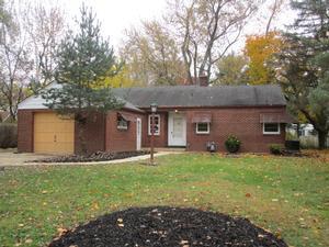 240 Meadow Ln., Chicago Heights, IL 60411