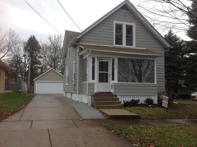 316 Howell Pl., Aurora, IL 60505