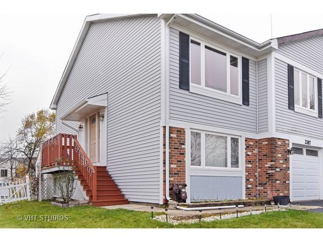 2187 Wildwood Ln., Hanover Park, IL 60133