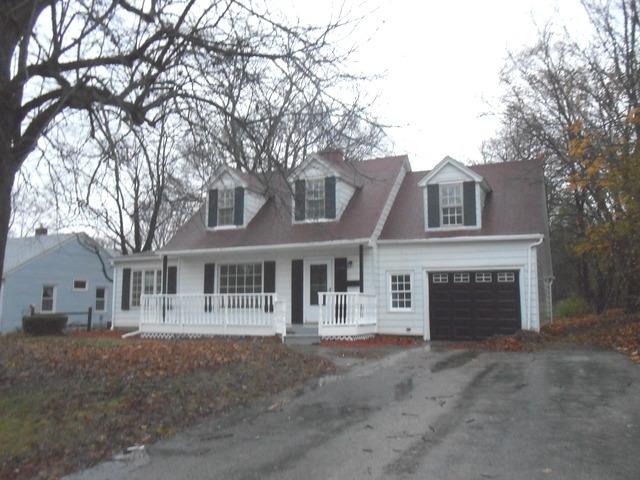 440 W Crystal Lake Ave., Crystal Lake, IL 60014