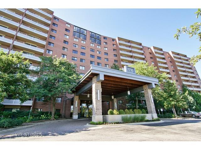 21 Kristin Dr. #128, Schaumburg, IL 60195