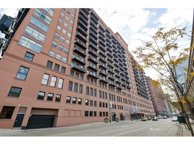 165 N Canal St. #1604, Chicago, IL 60606