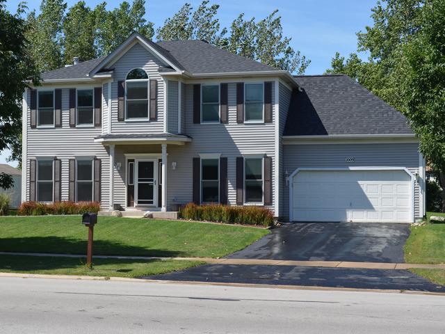 1009 Campbell Dr., Naperville, IL 60563