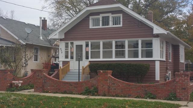 908 Lebanon St., Aurora, IL 60505