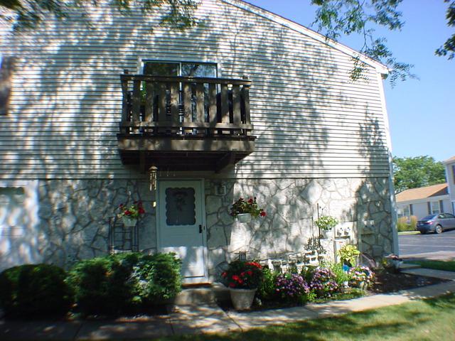 1109 Boston Harbor, Schaumburg, IL 60193