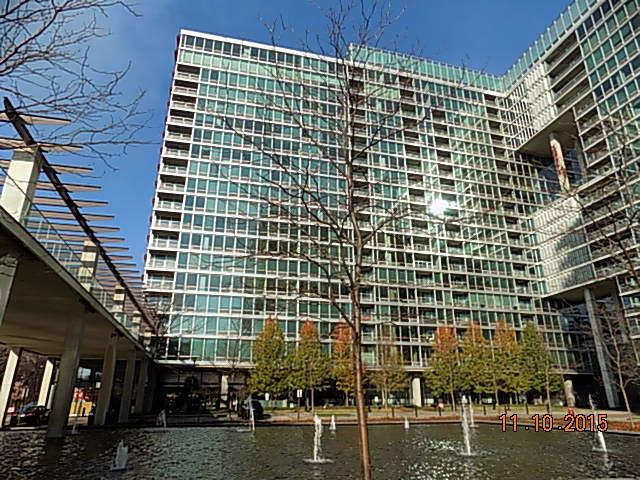 9655 Woods Dr. #1106, Skokie, IL 60077