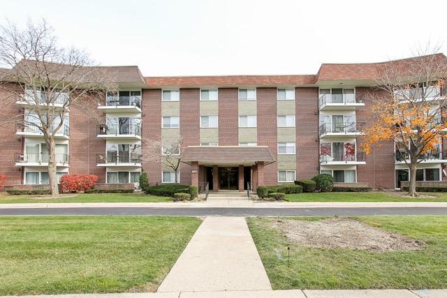 1025 S Fernandez Ave. #3C, Arlington Heights, IL 60005