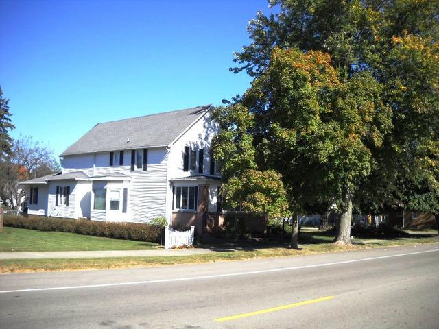 207 W Santa Fe Ave., Toluca, IL 61369