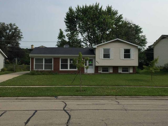 927 Hastings Ln., Hanover Park, IL 60133
