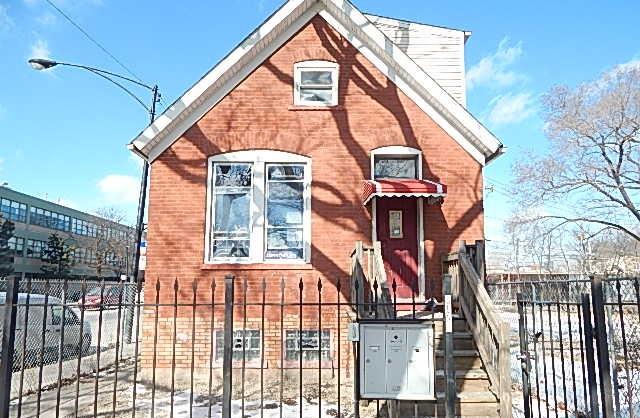 3958 W Huron St., Chicago, IL 60624
