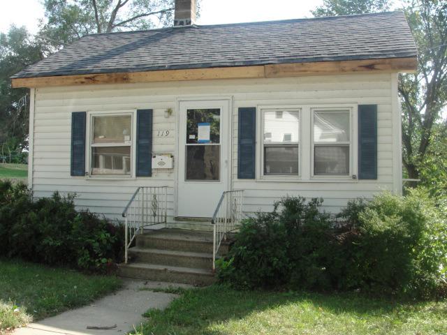 119 Bluff St., Aurora, IL 60505