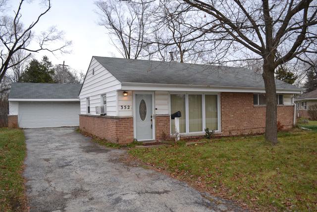 352 Blackhawk Dr., Park Forest, IL 60466