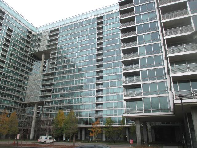 9715 Woods Dr. #1603, Skokie, IL 60077