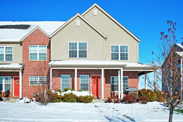 613 Stonegate Dr. #B, Sycamore, IL 60178