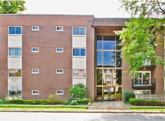 205 Ridge Rd. #404, Wilmette, IL 60091
