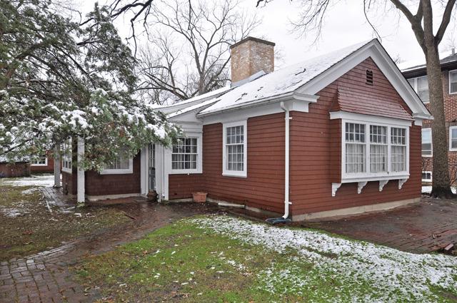 1428 North Ave., Waukegan, IL 60085