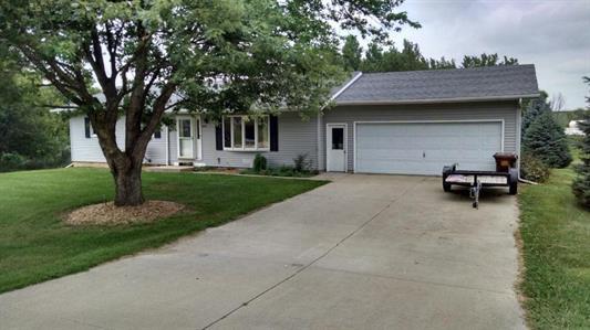 404 Sunset Dr., Polo, IL 61064