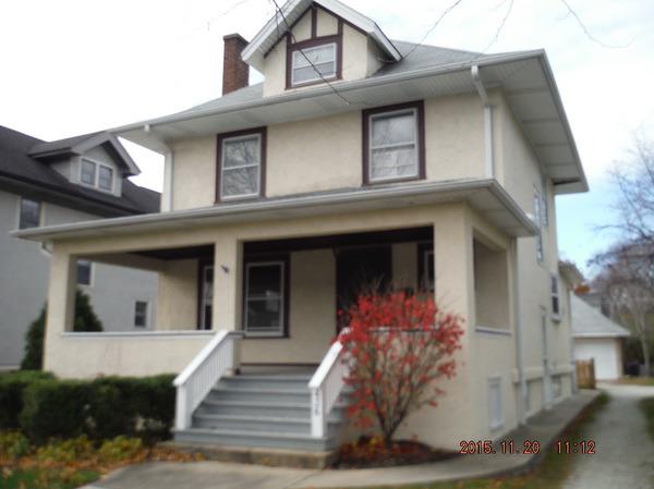 436 7th Ave., La Grange, IL 60525