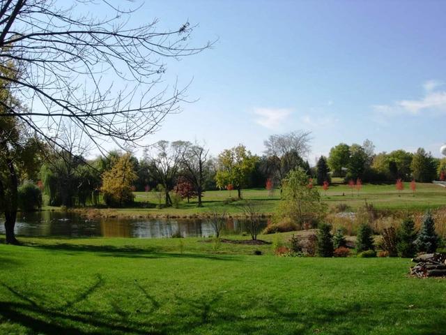8310 Waterview Ct., Burr Ridge, IL 60527