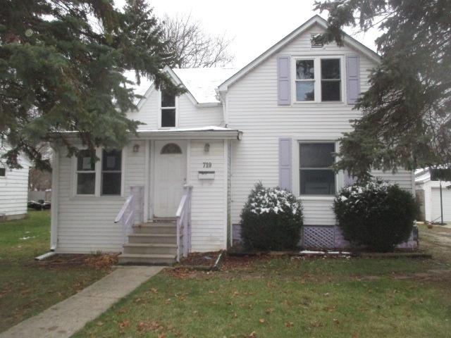 719 S 4th St., Dekalb, IL 60115