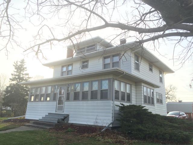 313 N Woodlawn Rd., Creston, IL 60113