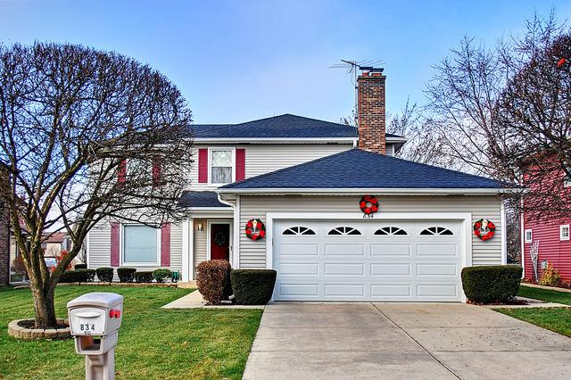 834 Pheasant Walk Dr., Schaumburg, IL 60193