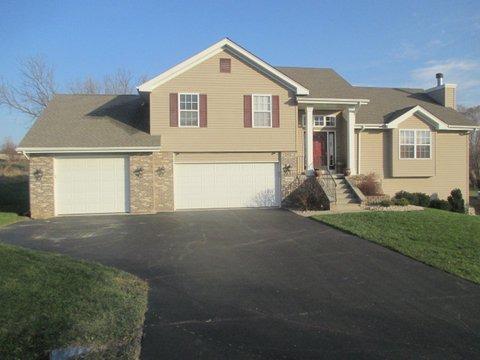 11235 Dublin Dr., Roscoe, IL 61073
