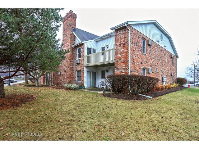 4401 W Shamrock Ln. #2B, Mchenry, IL 60050