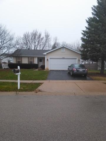 1740 Tanglewood Dr., Algonquin, IL 60102
