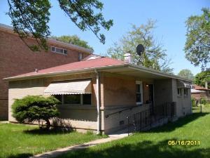 1838 S 14th Ave., Broadview, IL 60155