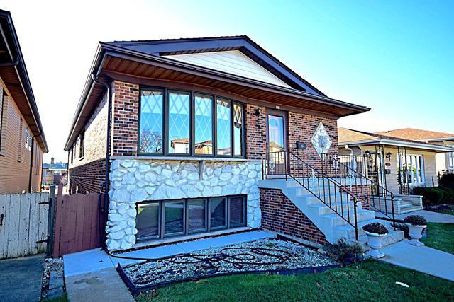 8421 W Castle Island Ave., Chicago, IL 60656