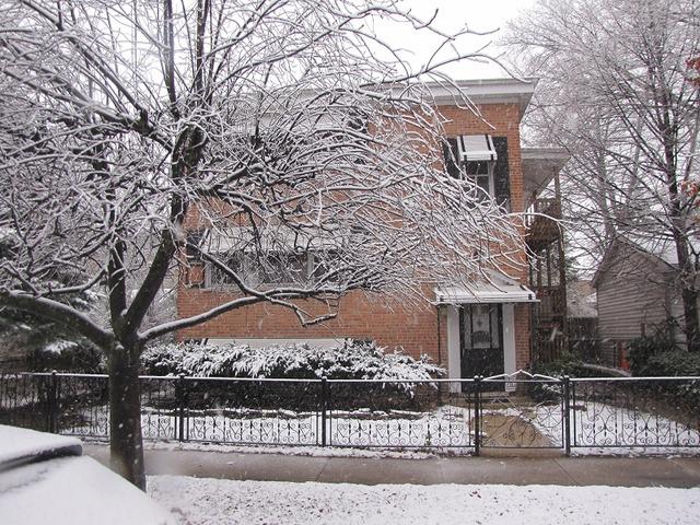 7064 N Damen Ave., Chicago, IL 60645