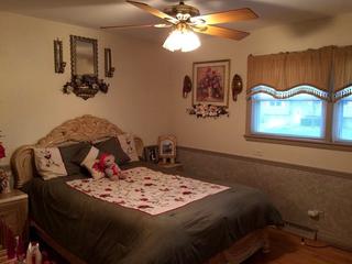 437 N Ridgemoor Ave., Mundelein, IL 60060