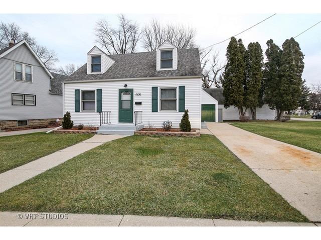 606 S 7th St., Dekalb, IL 60115