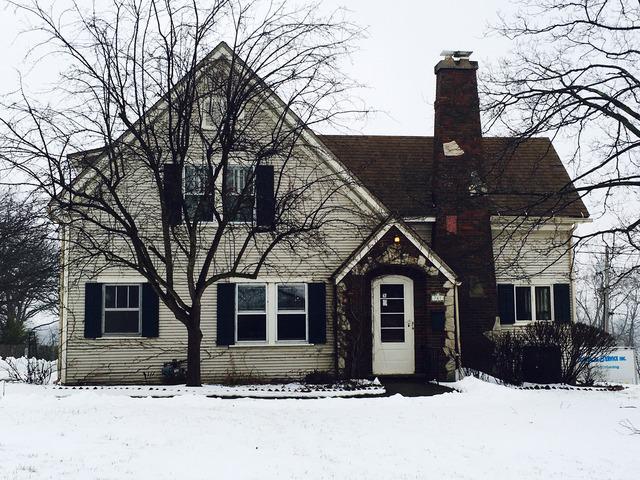 761 Highland Ave., Barrington, IL 60010