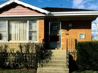 3002 W Columbus Ave., Chicago, IL 60652