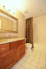 833 Queens Gate Cir., Sugar Grove, IL 60554