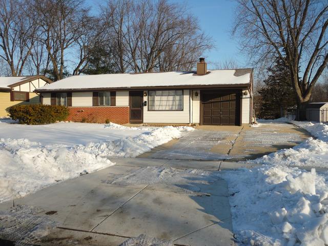 1300 Kingston Ln., Schaumburg, IL 60193