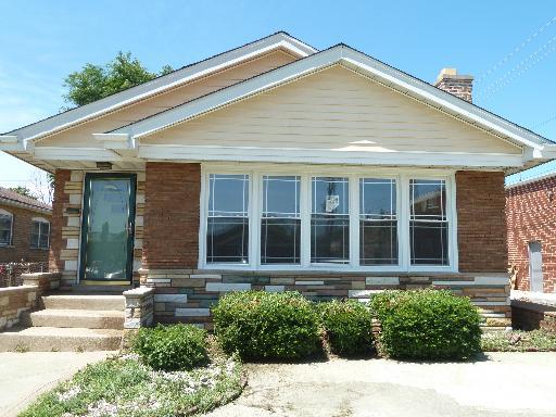 12712 S Loomis St., Calumet Park, IL 60827