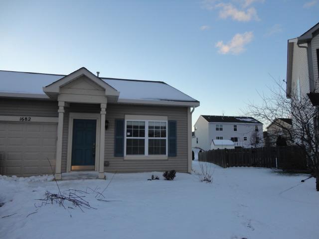 1682 Cesario Dr., Hampshire, IL 60140